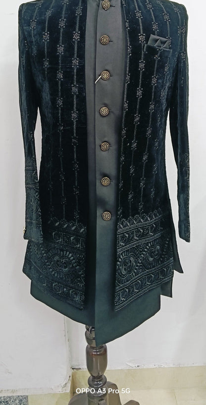 Black Fashionable Men’s Shrug for Layering